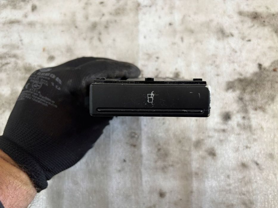 AUDI A3 8L FL UCHWYT NA KUBKI NAPOJE CUPHOLDER 8L0862534F