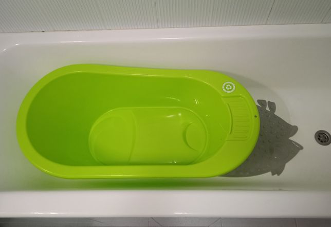 Banheira verde bebé