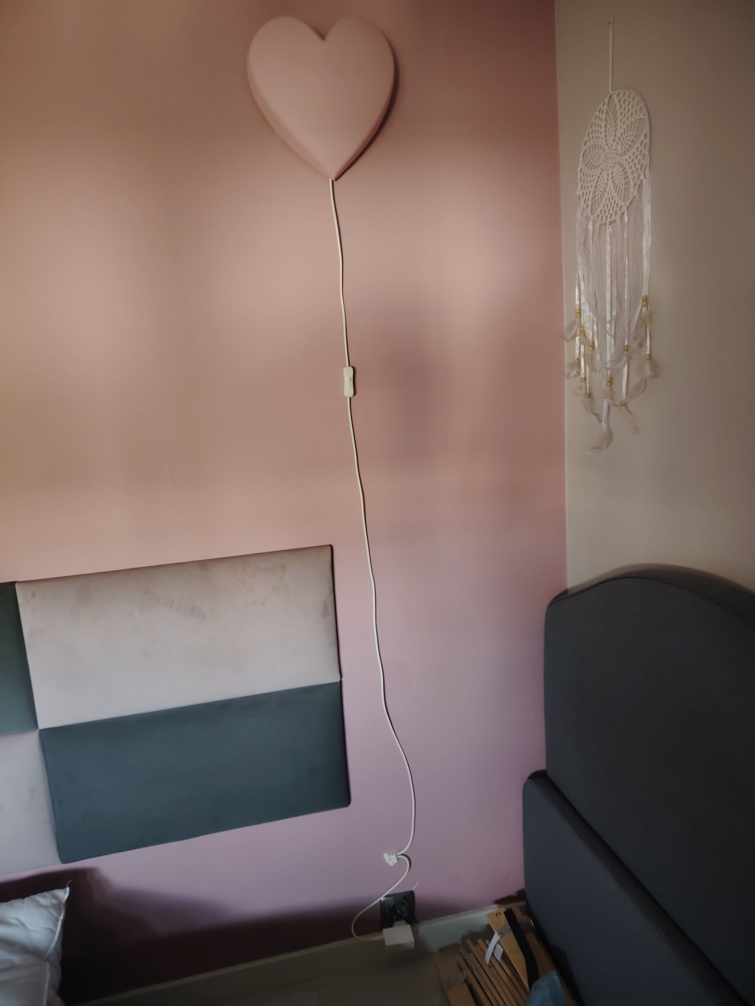 Lampka ścienna dziecięca Ikea