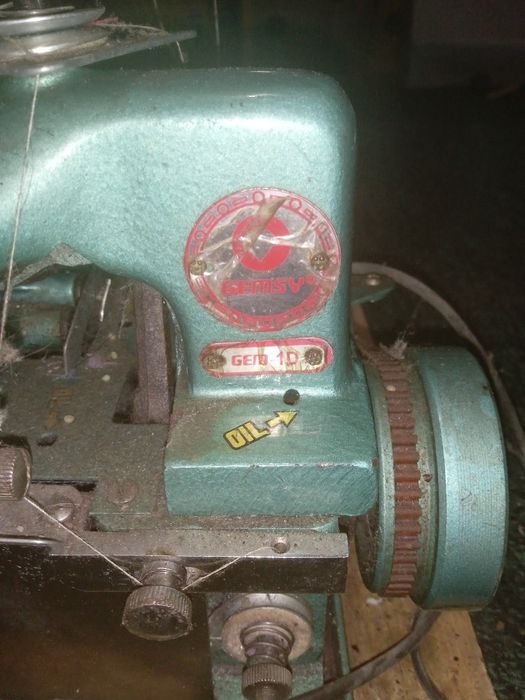 Продам оверлок gem 1d