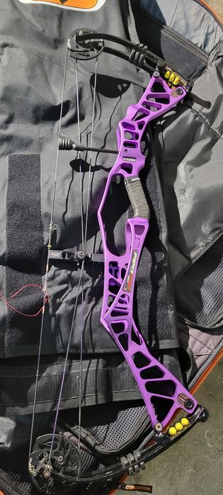 Arco compound Hoyt