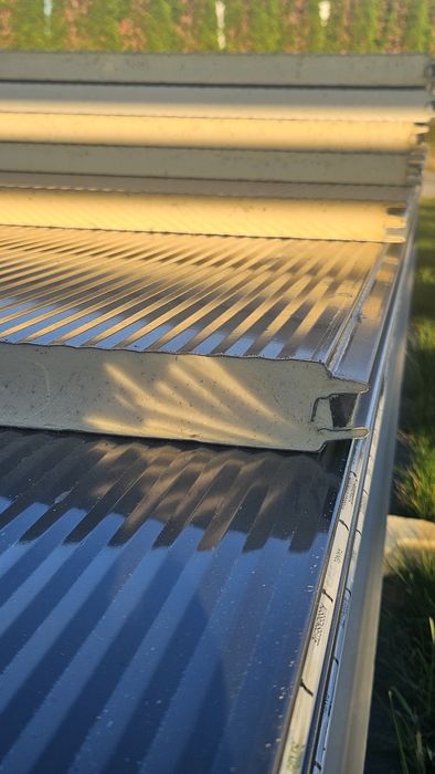 Płyta warstwowa PIR 40mm ral 7016, ściana, dach.