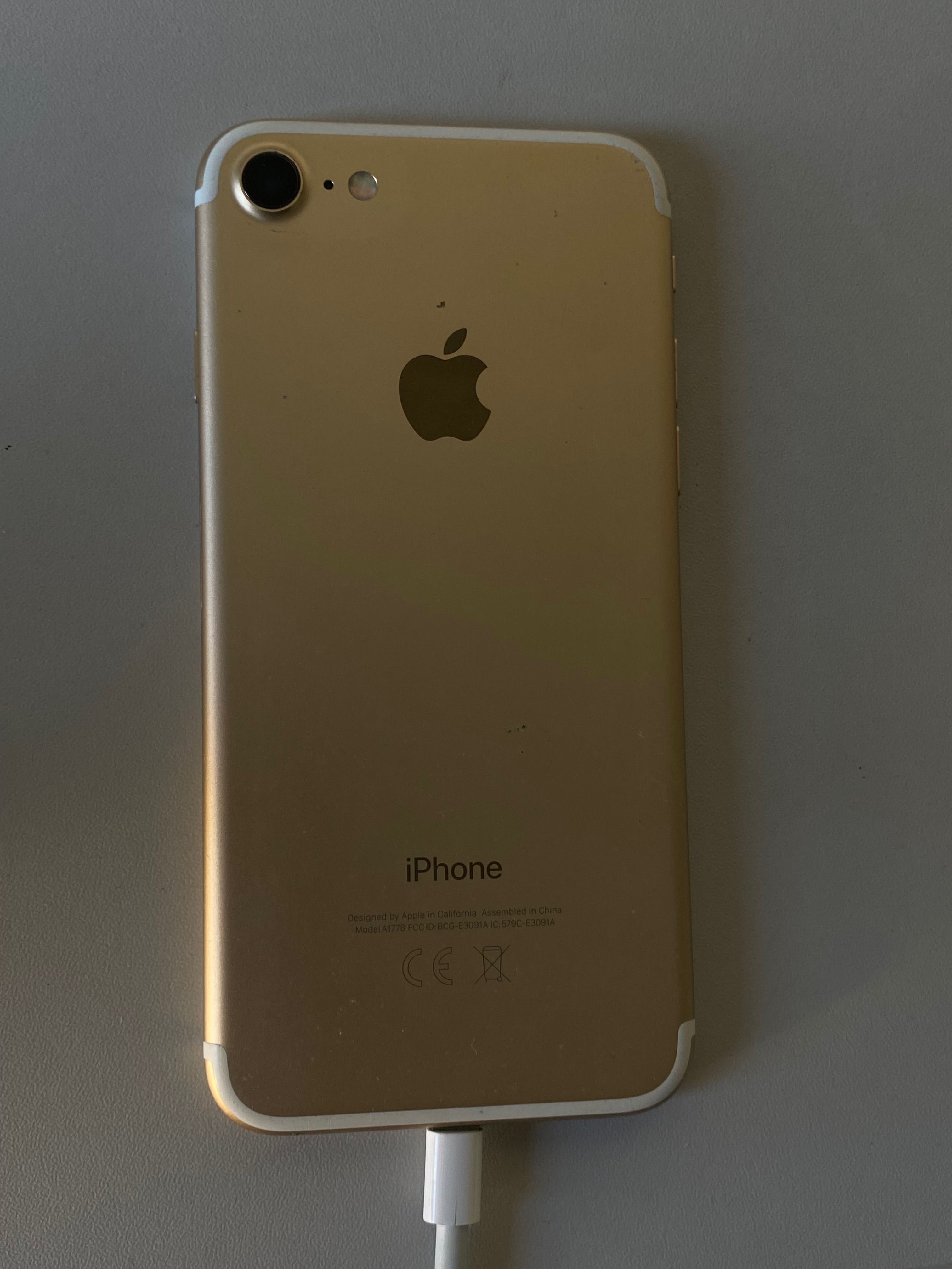 Iphone 7 32GB złoty