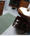 Mesa de cozinha com 4 bancos