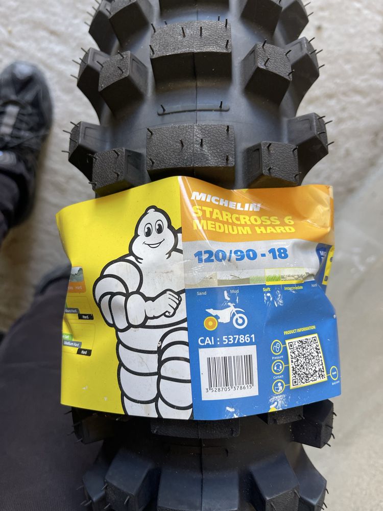 Pneus starcross 6 par novos nunca usados