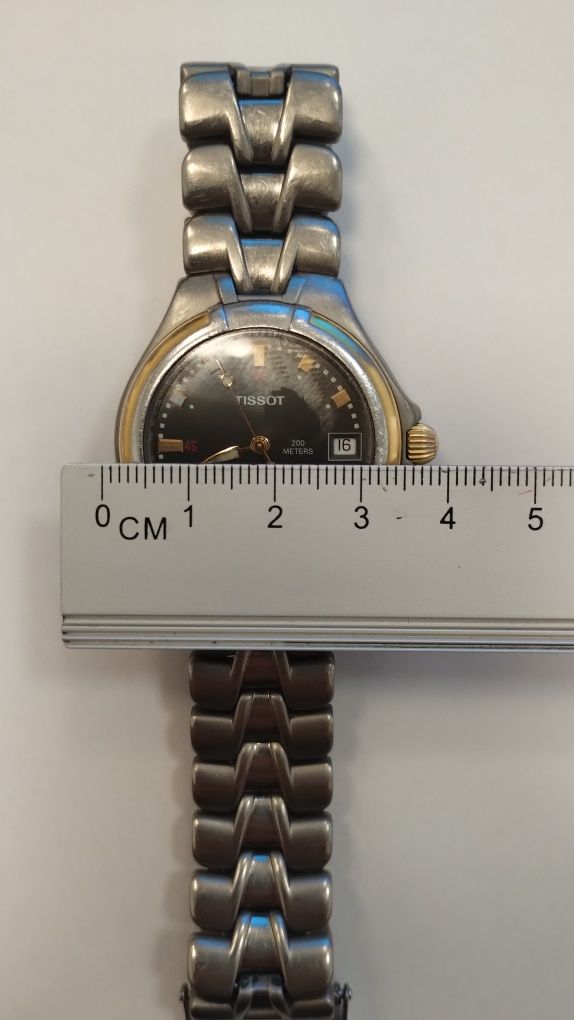 Годинник Tissot Titanium