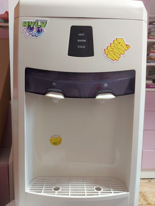 Кулер для води (холодна/гаряча) з шафою для зберігання