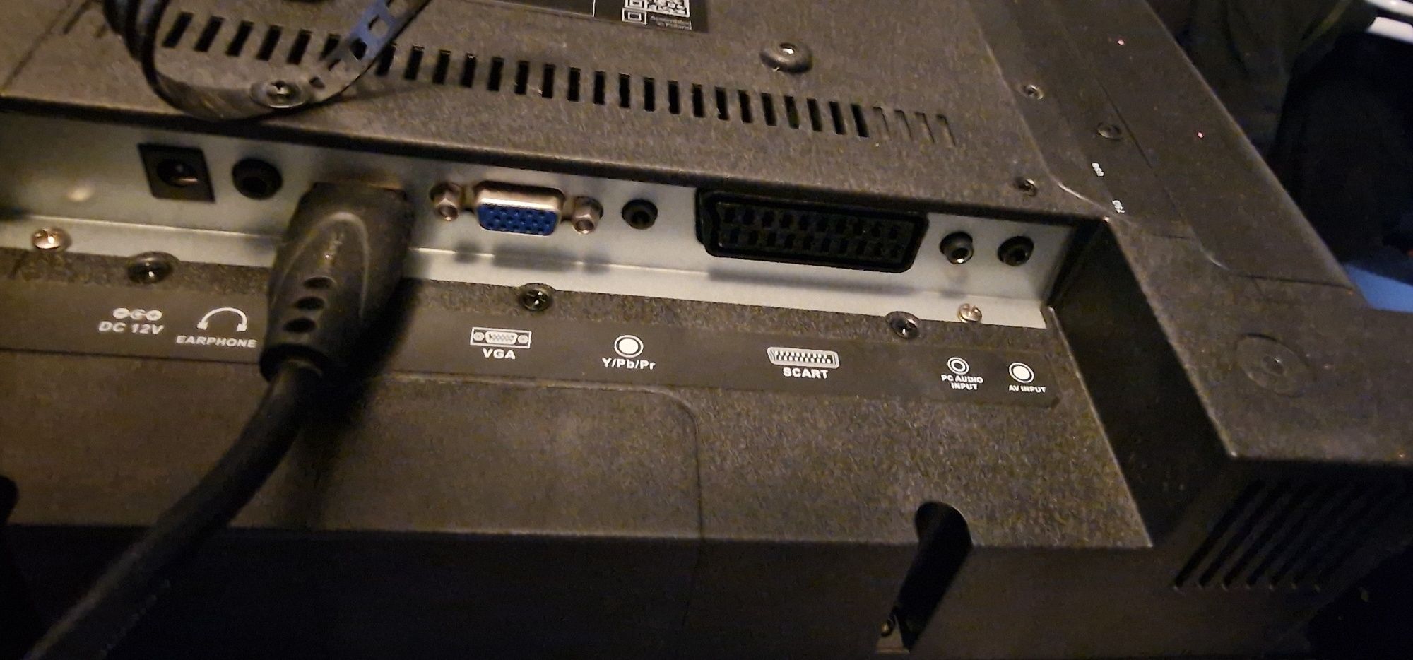 Telewizor Manta 22 cale +gratis