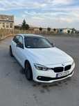 BMW Seria 3 BMW 330i F30 | 2018 | 96 000 km | USA | Dach czarny | Dechrom | 79900