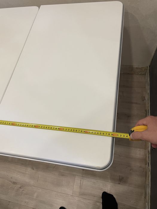 Стол дубовый и стулья ручной работы