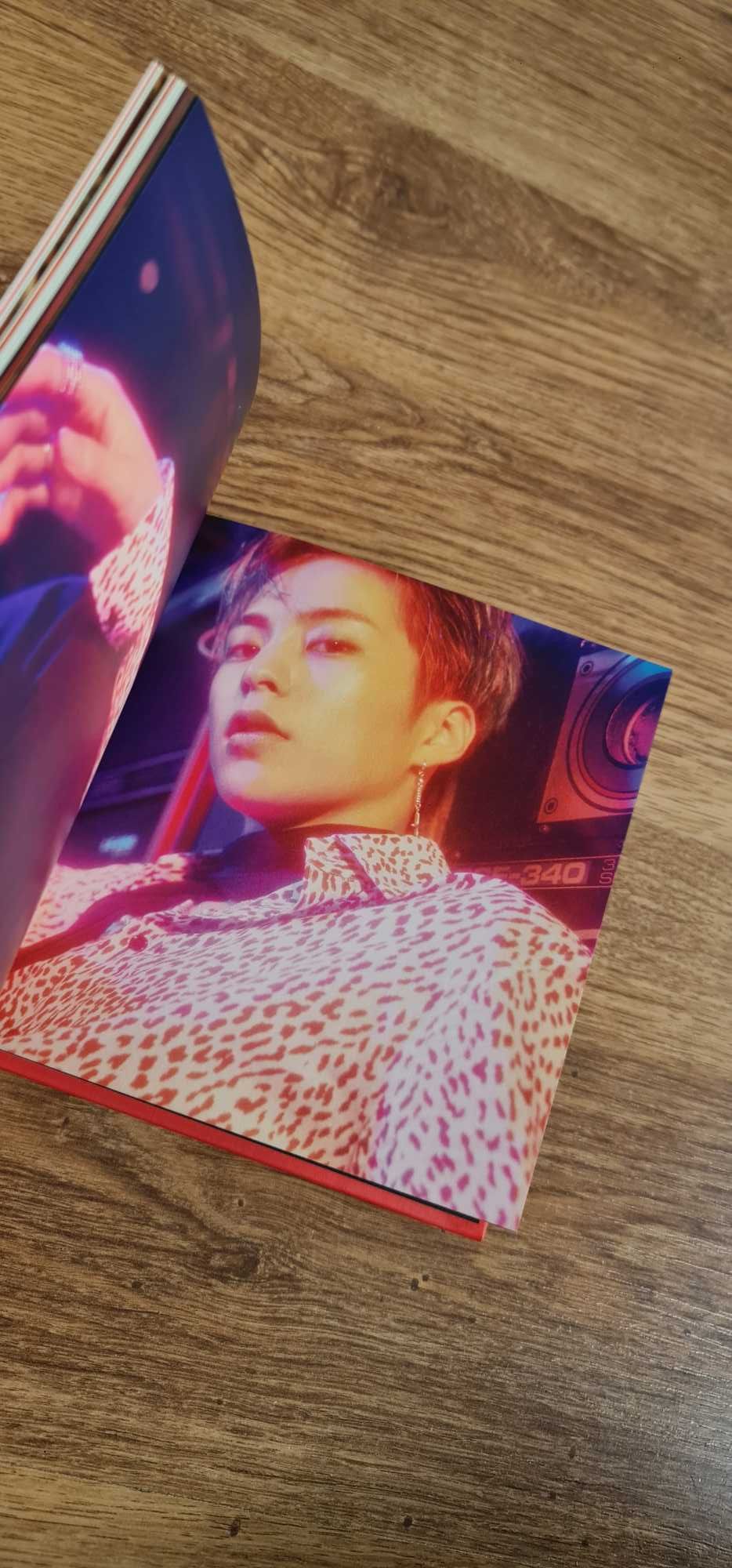 album EXO-CBX Hey Mama! XIUMIN ver.