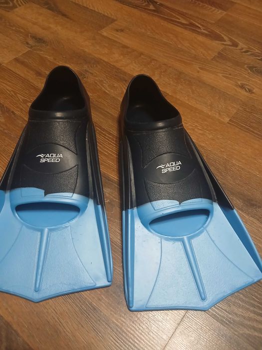 Ласти для басейну