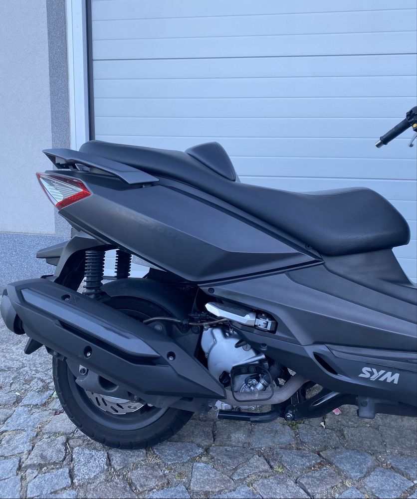SYM GTS 300i EVO/2014 / maxi-scooter