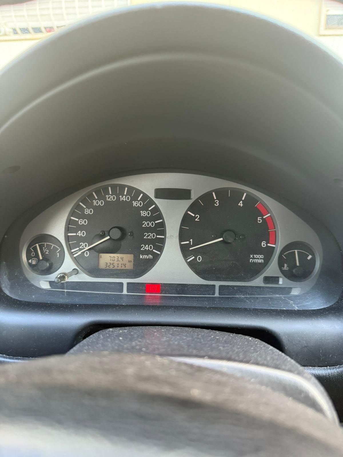 Mitsubishi Carisma 1.9 Did 2004