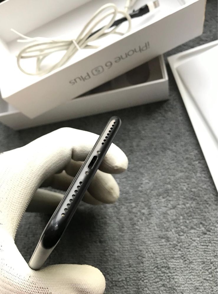 Iphone 7 Plus caly czarny baterii 84proc