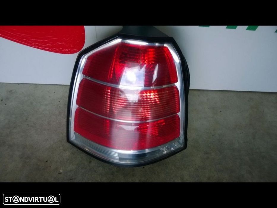 Farolim Opel Zafira 2006