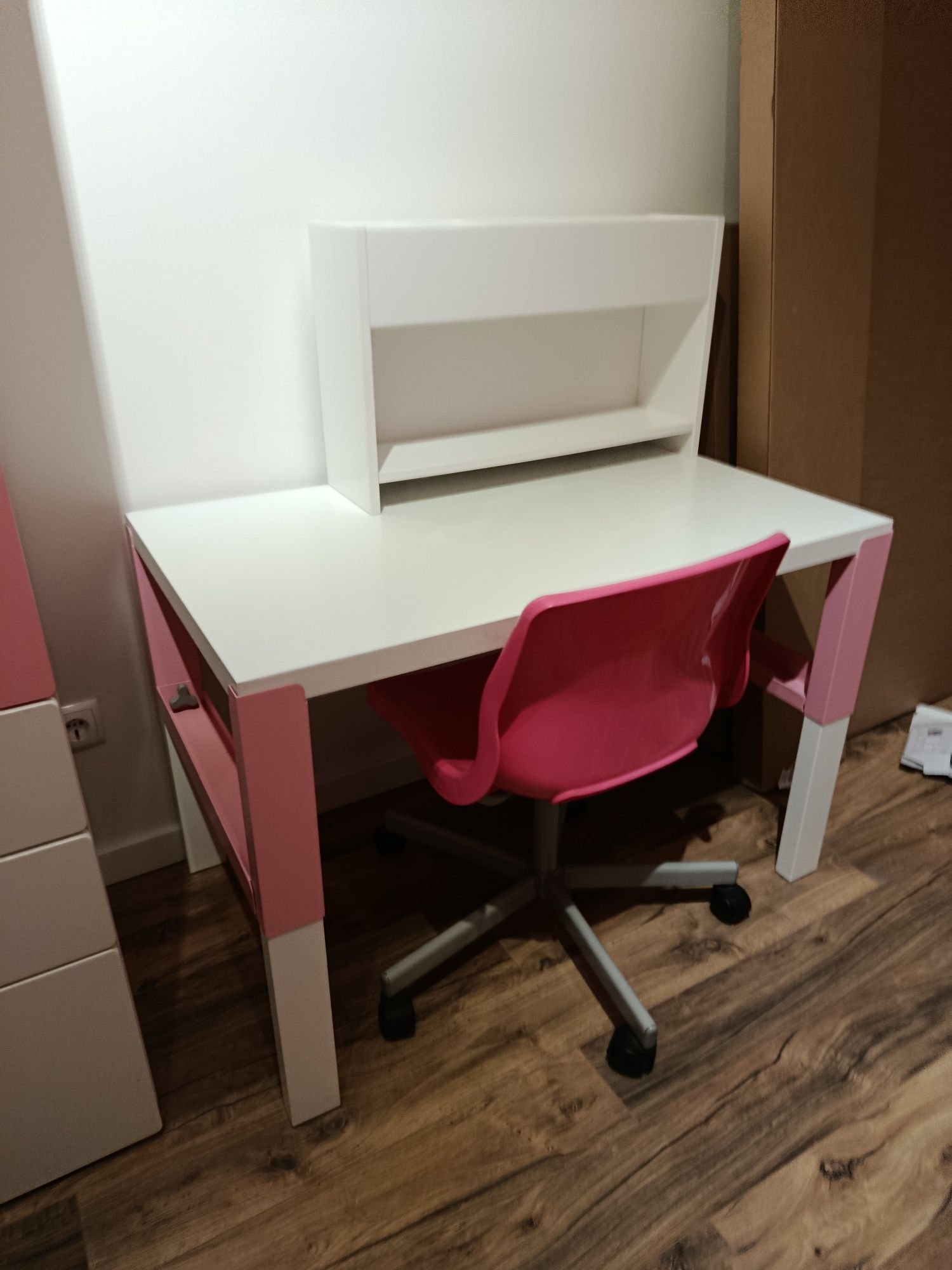 Secretaria PÄHL c/Módulo Adicional Branco/Rosa