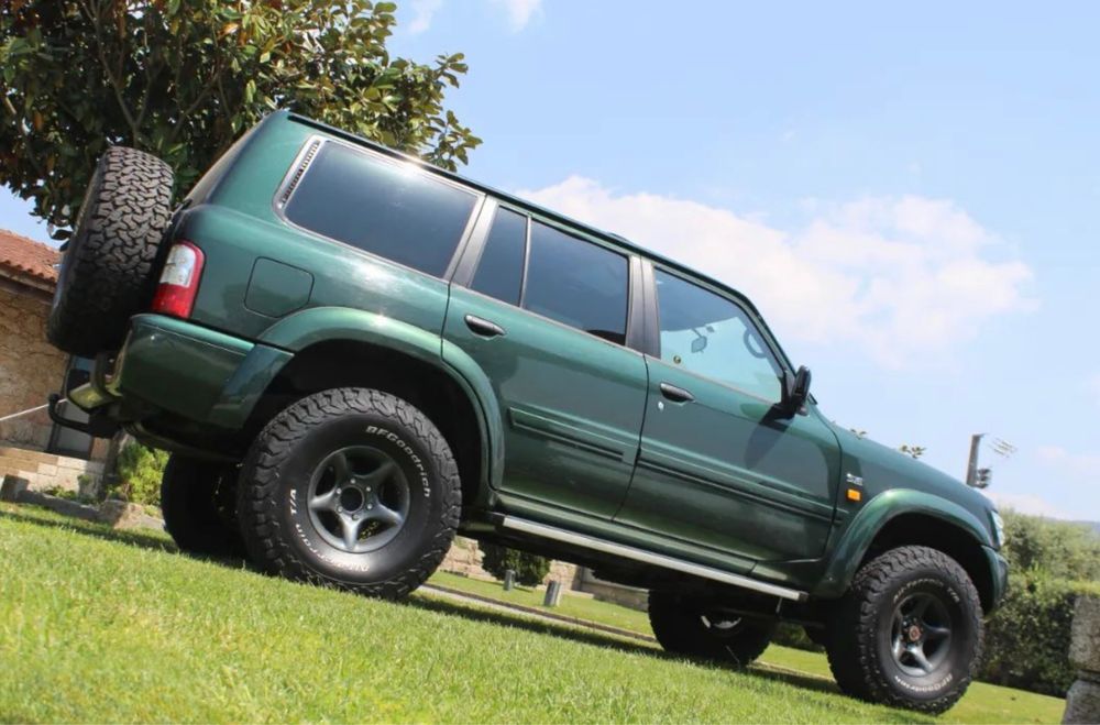 Conjunto pneus bf + jantes em 35x12.5R15