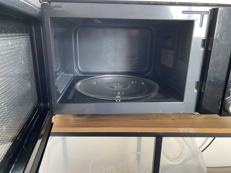 Microondas Becken Preto - 25L