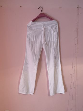 Білі жіночі літні брюки