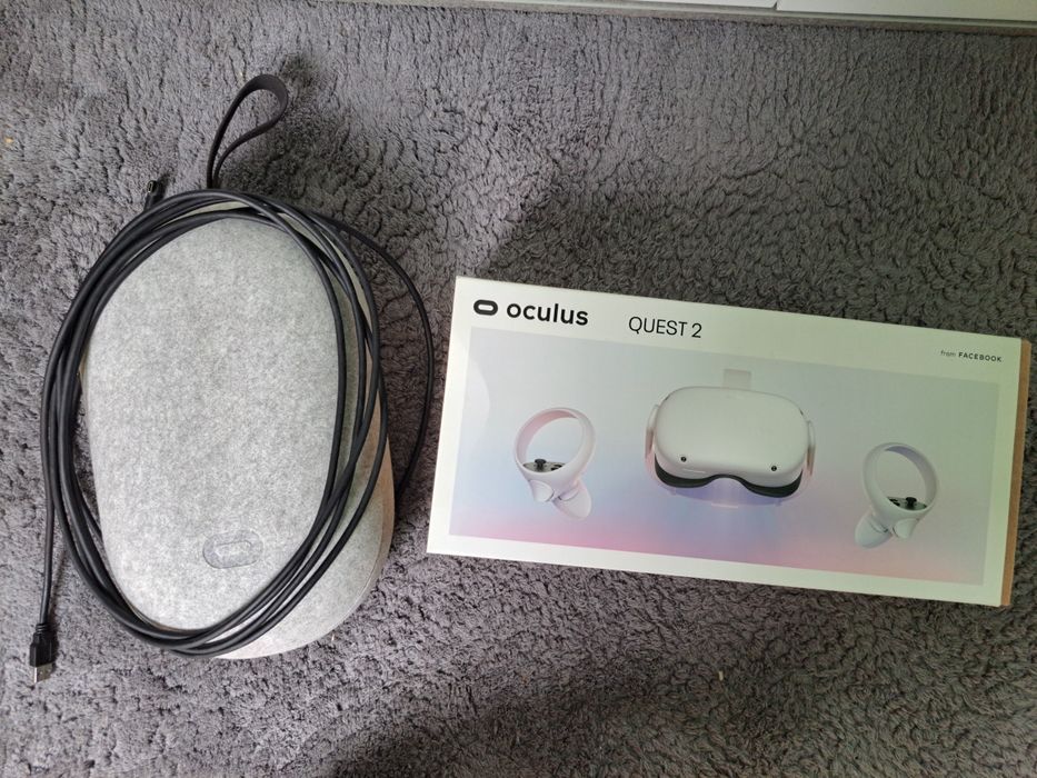 Oculus Quest 2 128GB + Etui