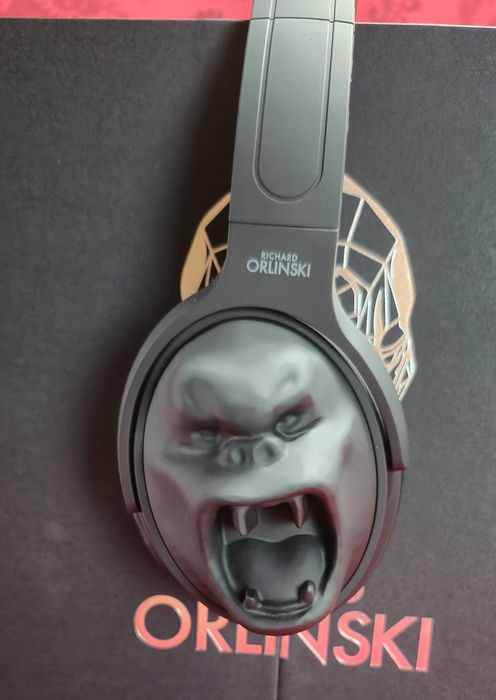Słuchawki kolekcjonerskie - Richard Orlinski (Czarne)