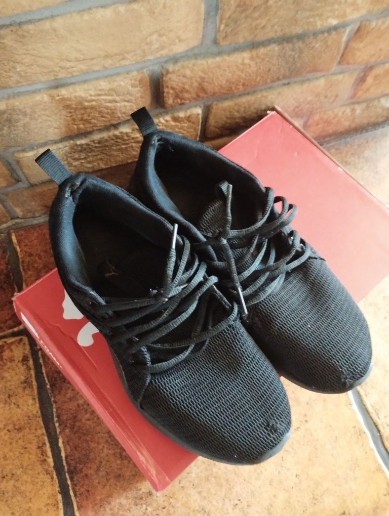 Buty czarne Puma rozm40