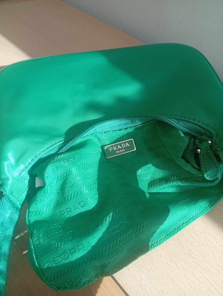 Prada nowe oryginalne mini torebka