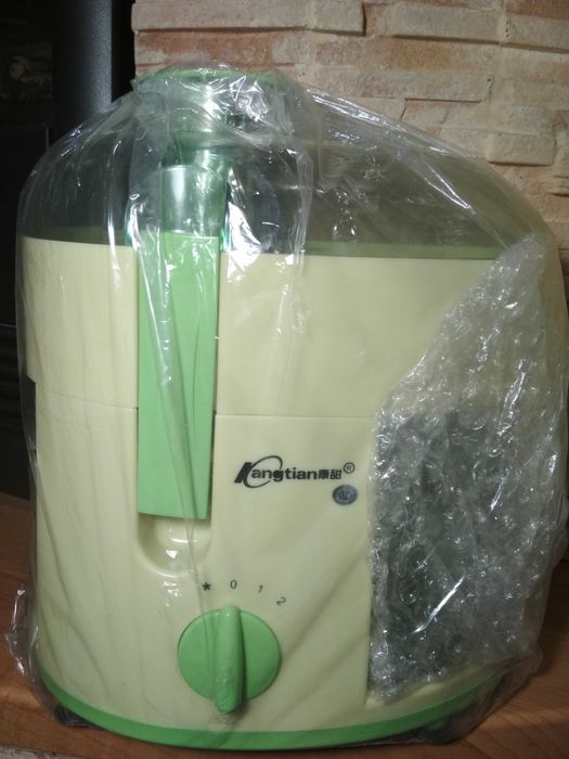 Соковыжималка, свежий сок, аксессуары для кухни. Новая!