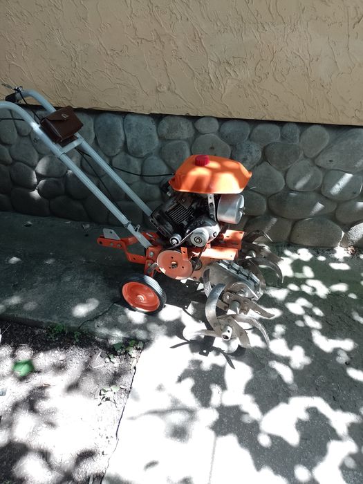 Продам мотоблок ,культиватор.