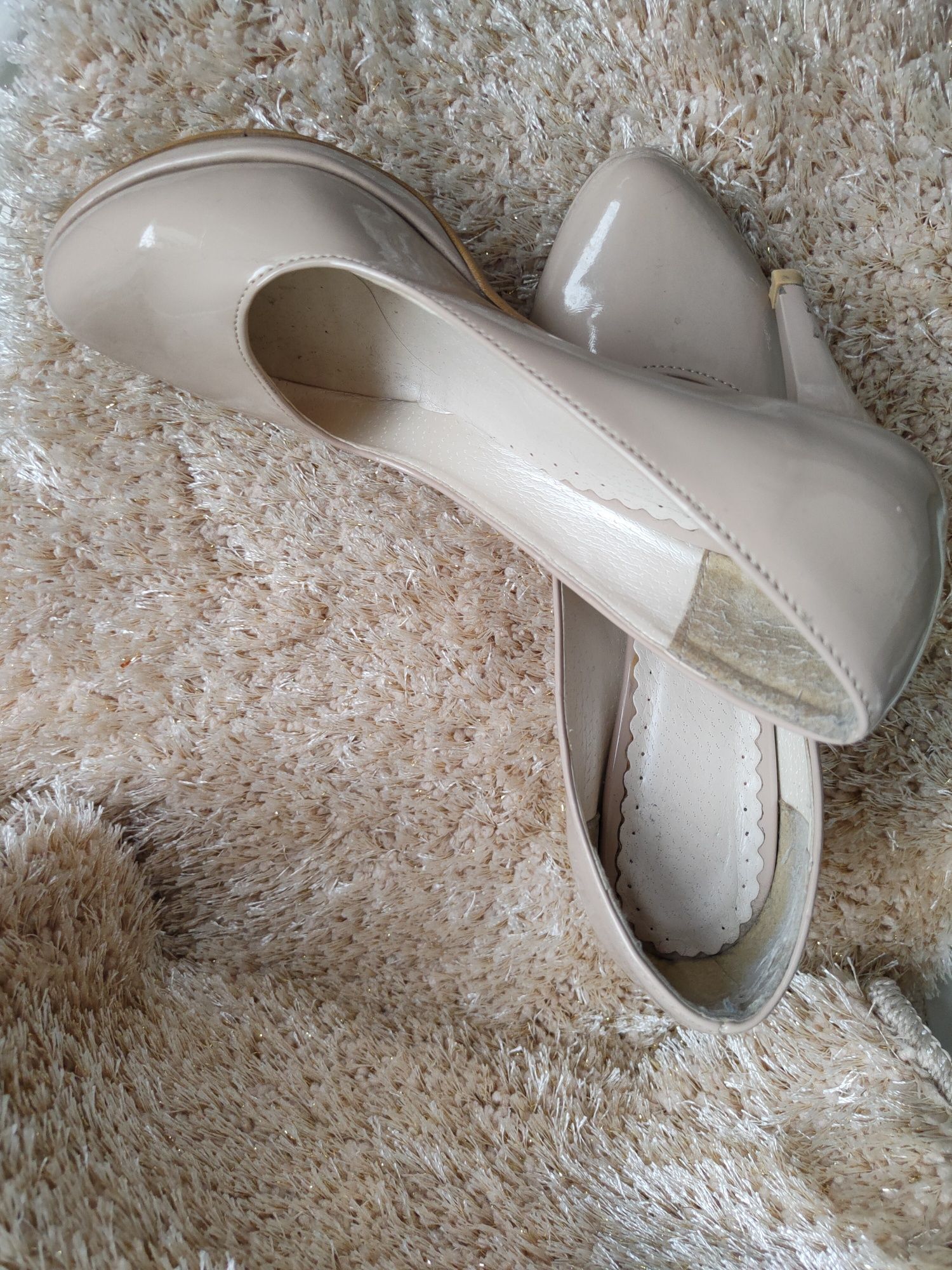Buty damskie r. 39