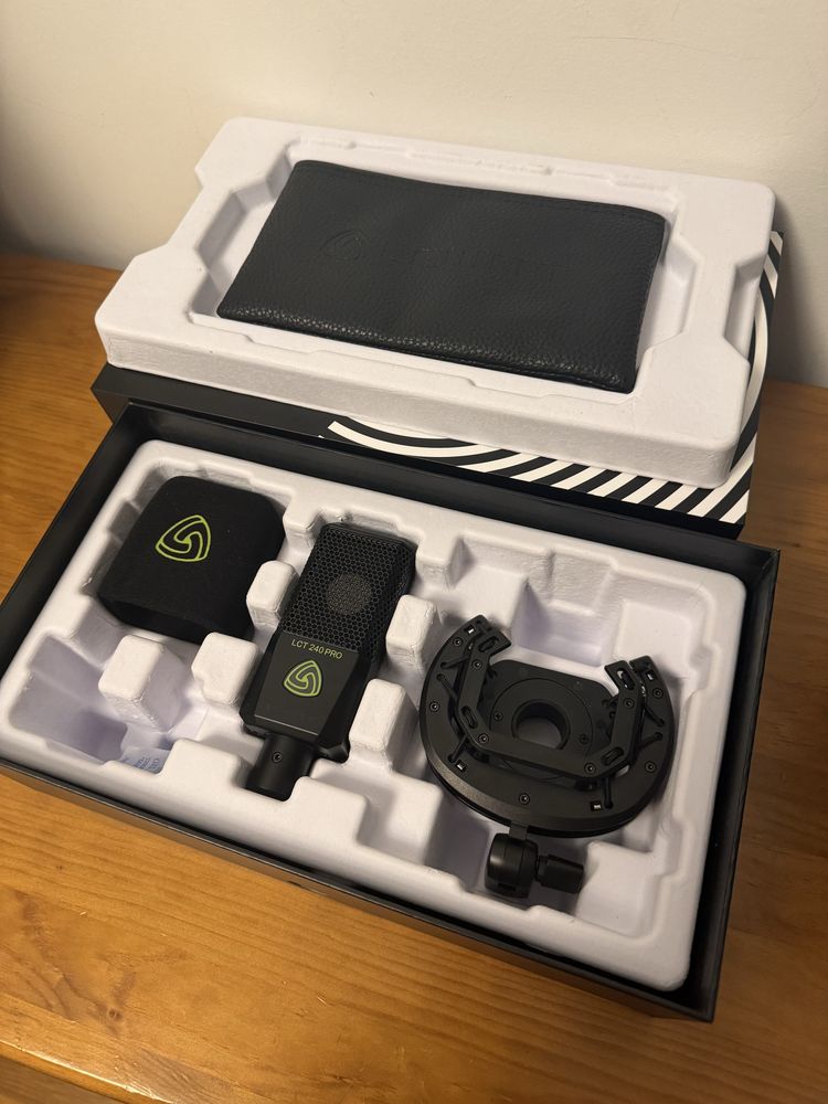 Lewitt LCT 240 PRO BK Bundle