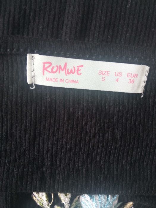 Romwe czarna koszulka damska crop top r S