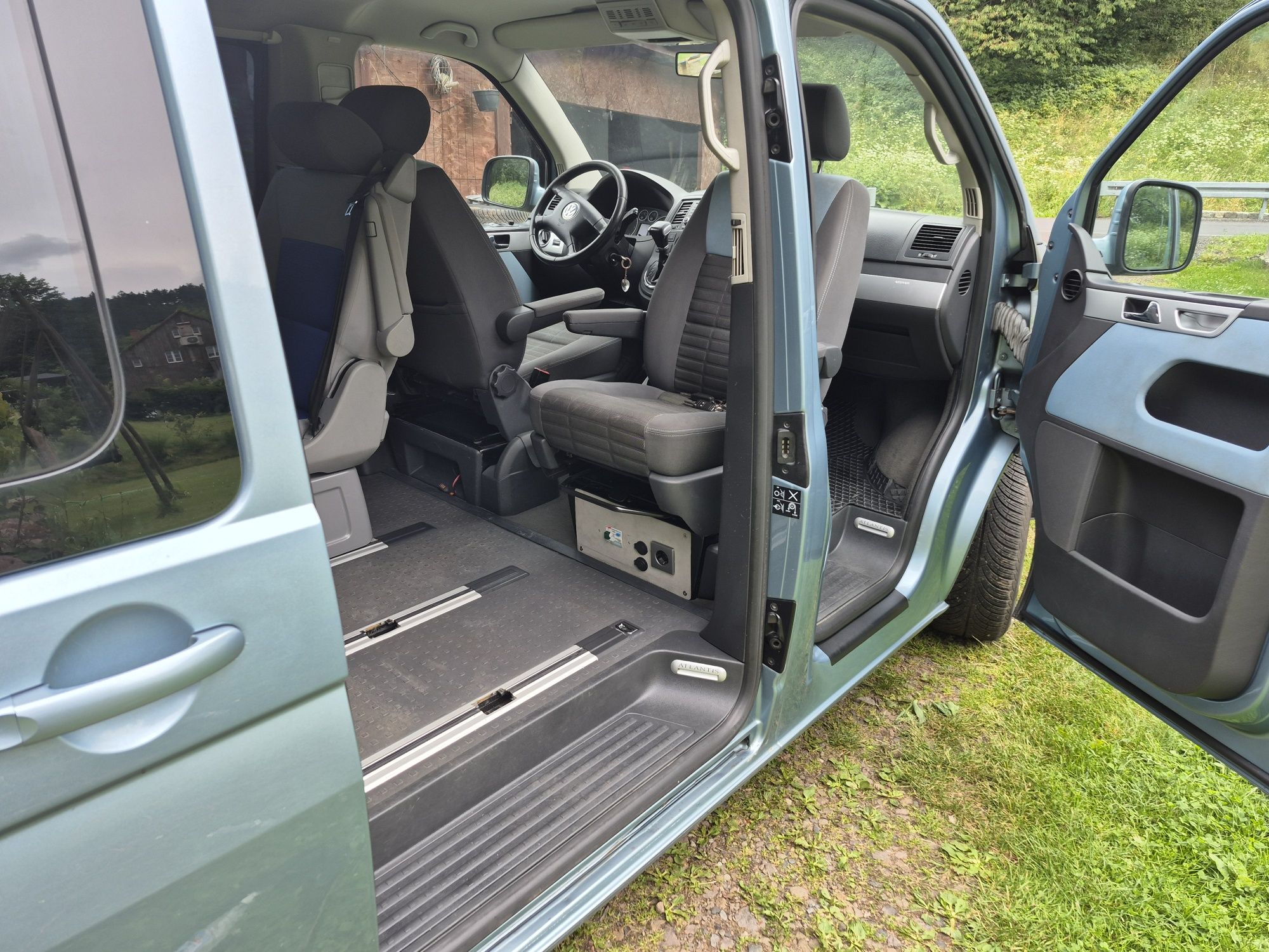 Vw t5 MULTIVAN 7 osobowe 2.5tdi 130KW 2007R