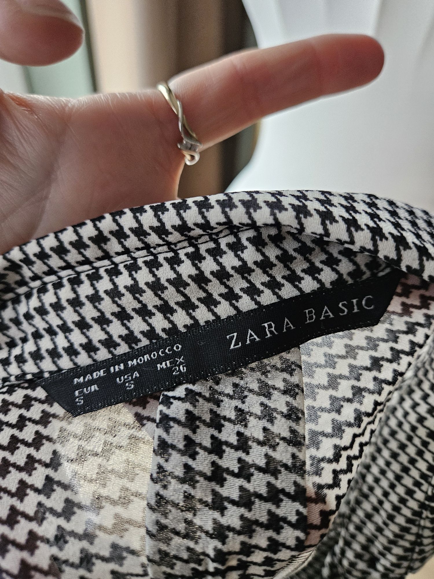 Damska koszula Zara z kołnierzykiem w pepitkę - czarno-biała casual