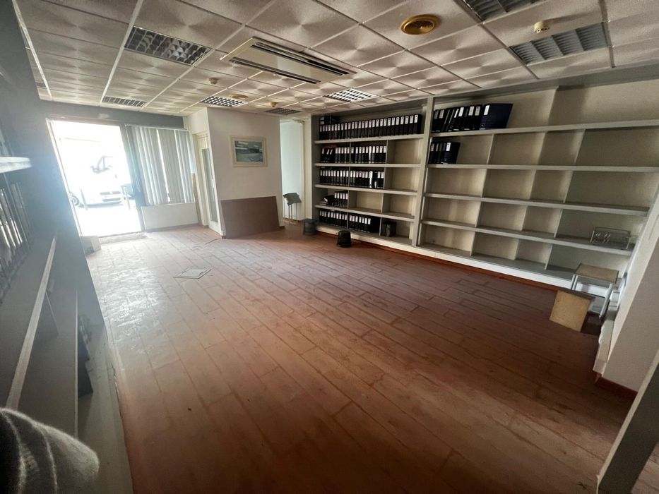 Apartamento e Loja para investimento na Graça, Lisboa