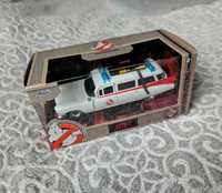 Jada ECTO-1 Ghostbusters Pojazd z filmu Pogromcy Duchów skala 1:43