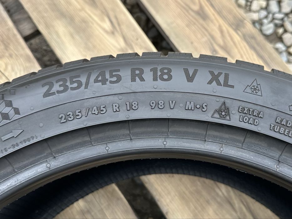 2шт. Зимові Шини 235 45 R18 Continental Winter Contact TS870P
