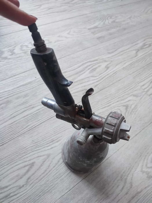 Lakierniczy pistolet do malowania