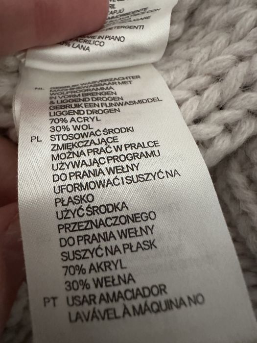 Przepiękny, gruby wełniany kardigan o splocie warkoczowym
