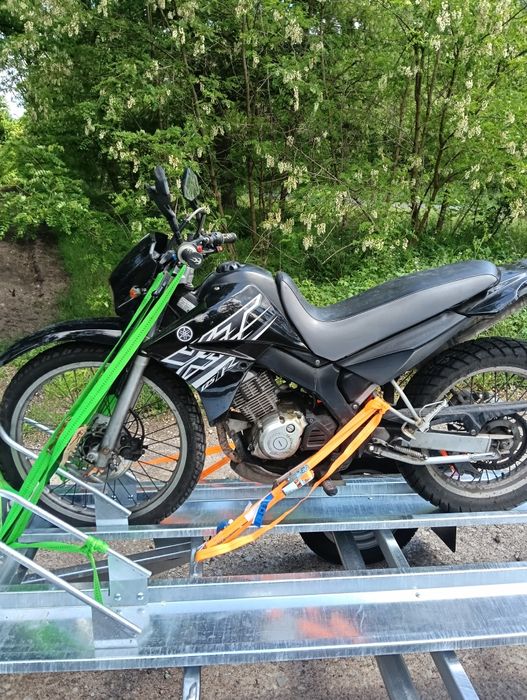 Yamaha XT 125R -