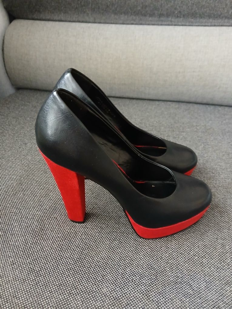 Buty na obcasie graceland