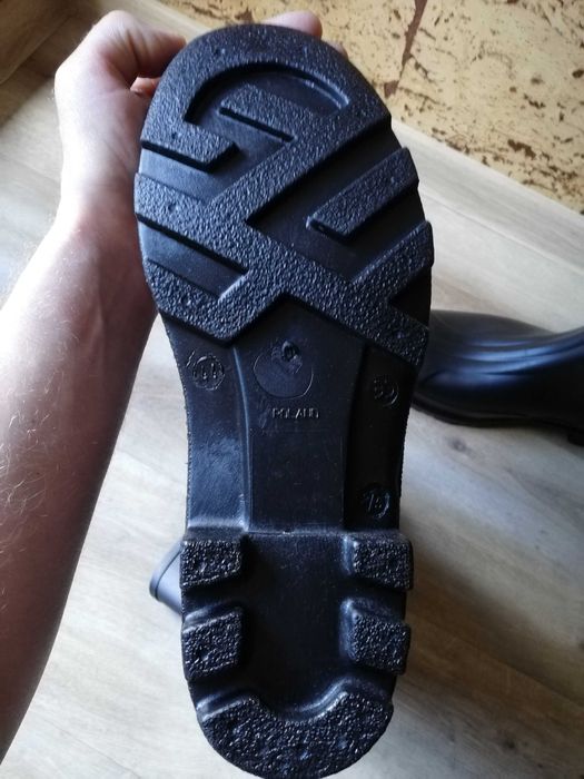 Sprzedam buty gumowe rozmiar 44