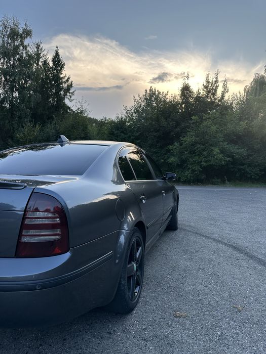 Skoda Superb 2004 р. 2,5 tdi