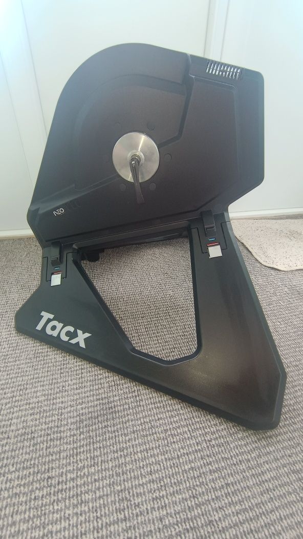 Велотренажер Tacx NEO smart, zwift my woosh
