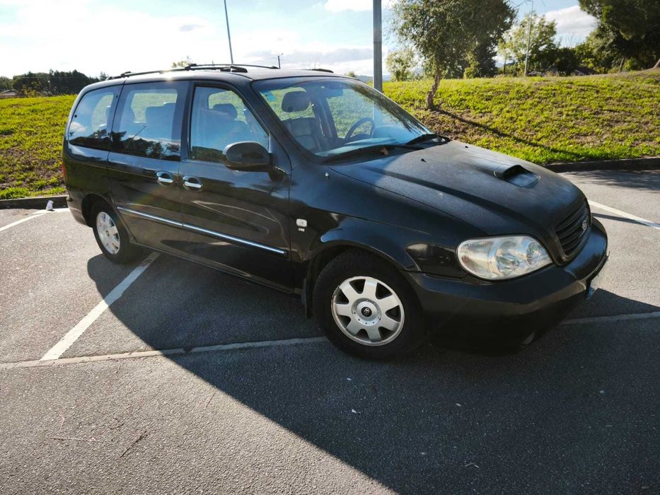 KIA Carnival Diesel - 7 Lugares