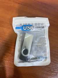 USB флешка на 128 ГБ