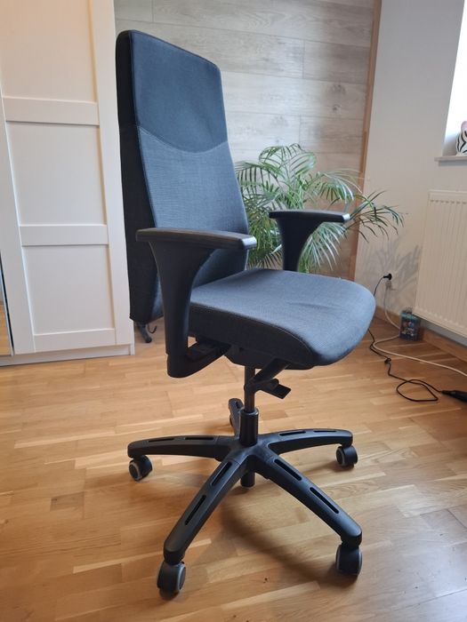 Fotel obrotowy Ikea Volmar