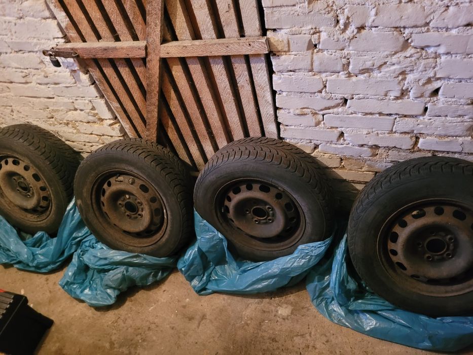 Koła stalówki 5x114,3 z mazda 3 rozmiar 15 200 zł za komplet