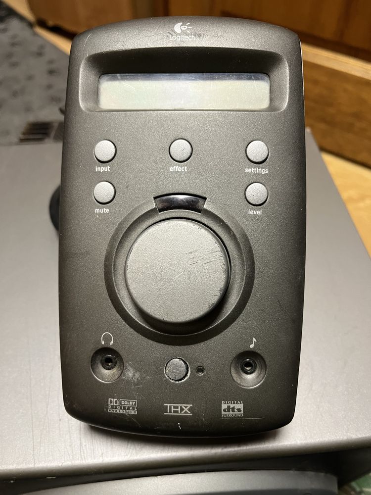 subwoofer i psnel sterujący  logitech z 680
